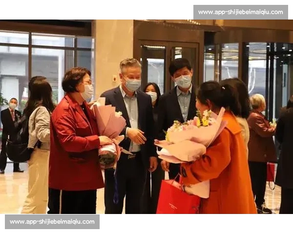 父爱如山!亚马尔父亲 39 岁生日晒合影:10 号传承,儿子未来可期